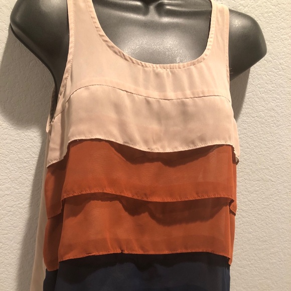 SOLD! Forever 21 TriColor Sleeveless Ruffle Top - Picture 4 of 6